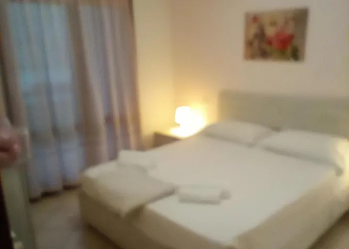 La Casa Di Rossella Nel Cuore Della Citta , Downtown Spacious Lägenhet Olbia
