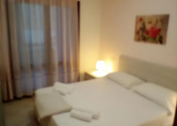 La Casa Di Rossella Nel Cuore Della Citta , Downtown Spacious Lägenhet Olbia