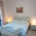 La Casa Di Rossella Nel Cuore Della Citta , Downtown Spacious