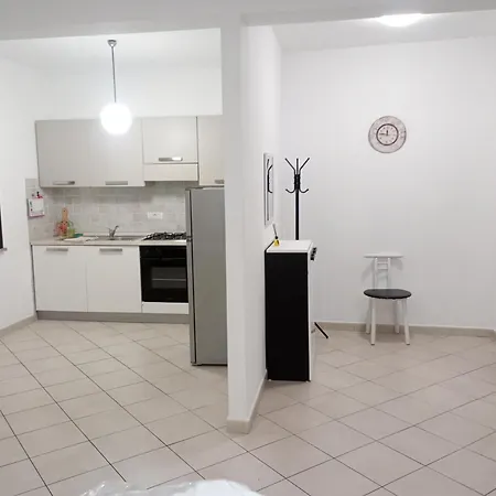 アパート La Casa Di Rossella Nel Cuore Della Citta , Downtown Spacious オルビア