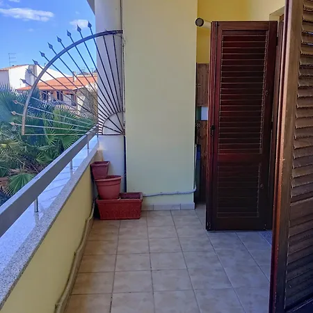 La Casa Di Rossella Nel Cuore Della Citta , Downtown Spacious オルビア
