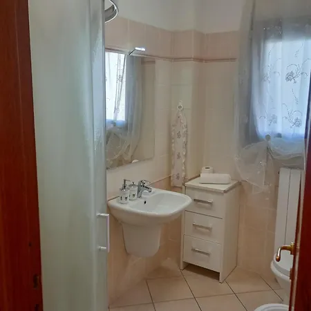 La Casa Di Rossella Nel Cuore Della Citta , Downtown Spacious * オルビア
