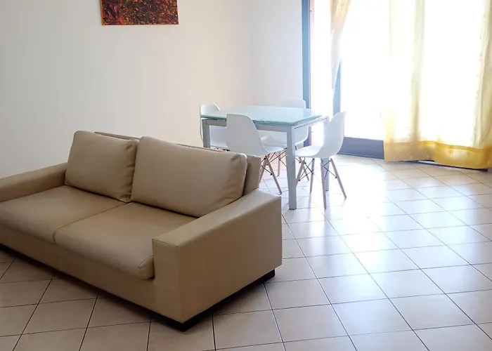 La Casa Di Rossella Nel Cuore Della Citta , Downtown Spacious Апартаменты